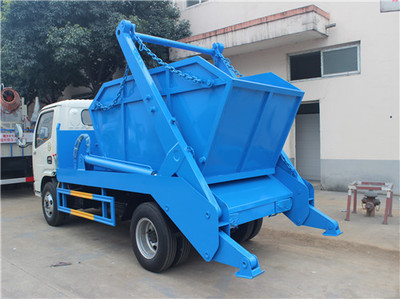 東風4方擺臂式垃圾車 靈活高效的環衛清運利器
